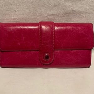 Hobo wallet with a vintage look!